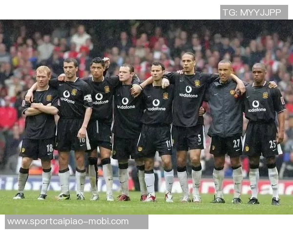 曼联实力究竟如何是强劲平庸还是低迷引发各方热议